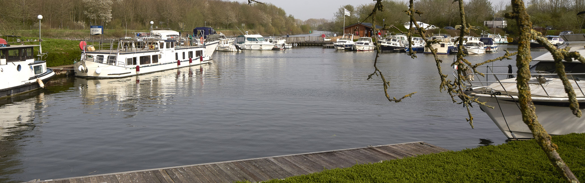 Port plaisance Deûlémont