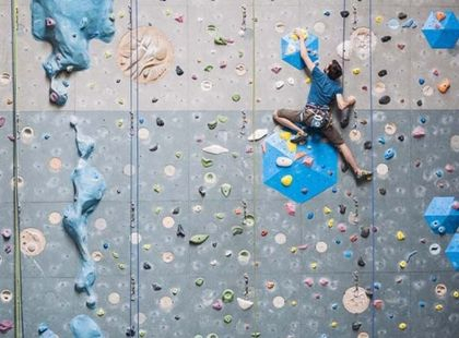 climb up