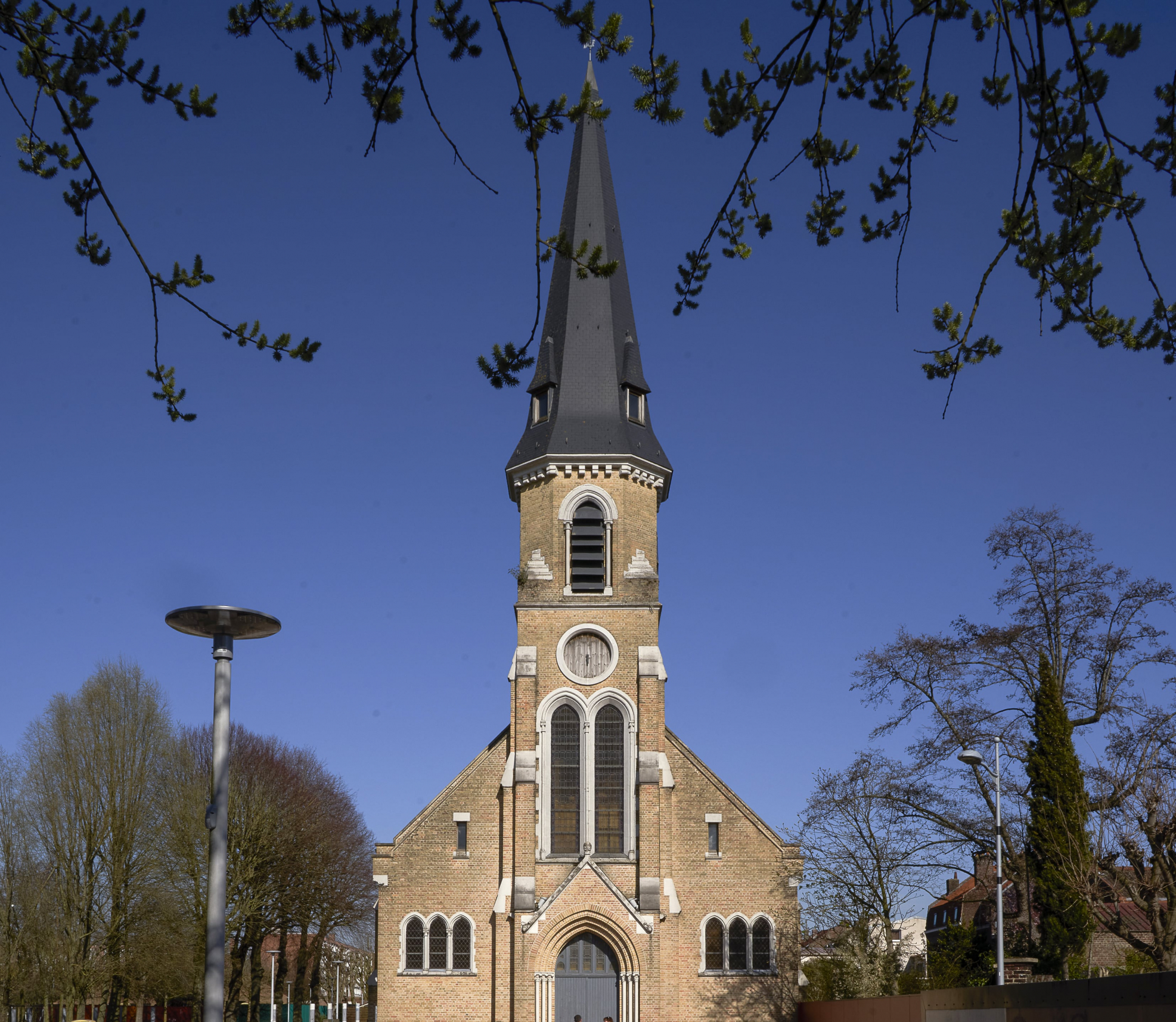 église notre dame de lourdes